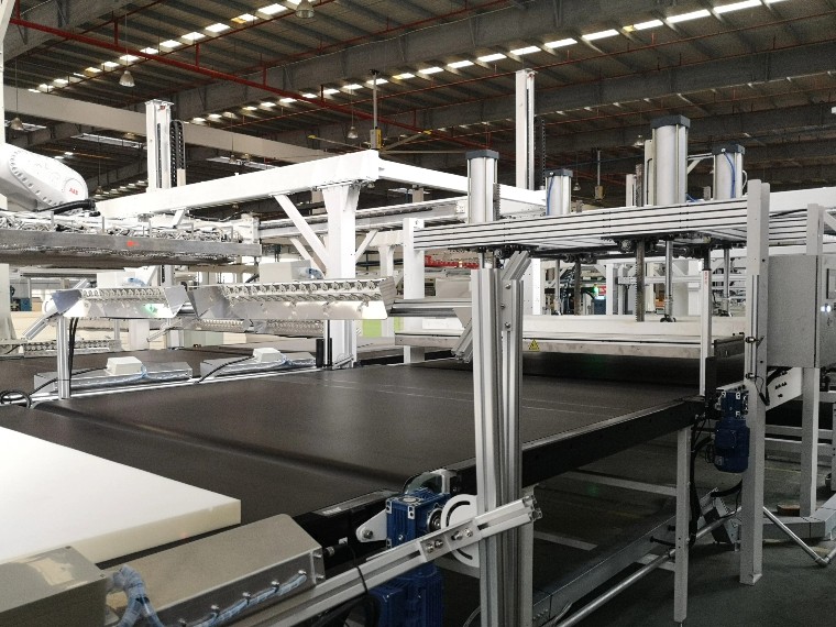 突破性進(jìn)展！全伺服床墊機(jī)專用4040鋁型材解決方案